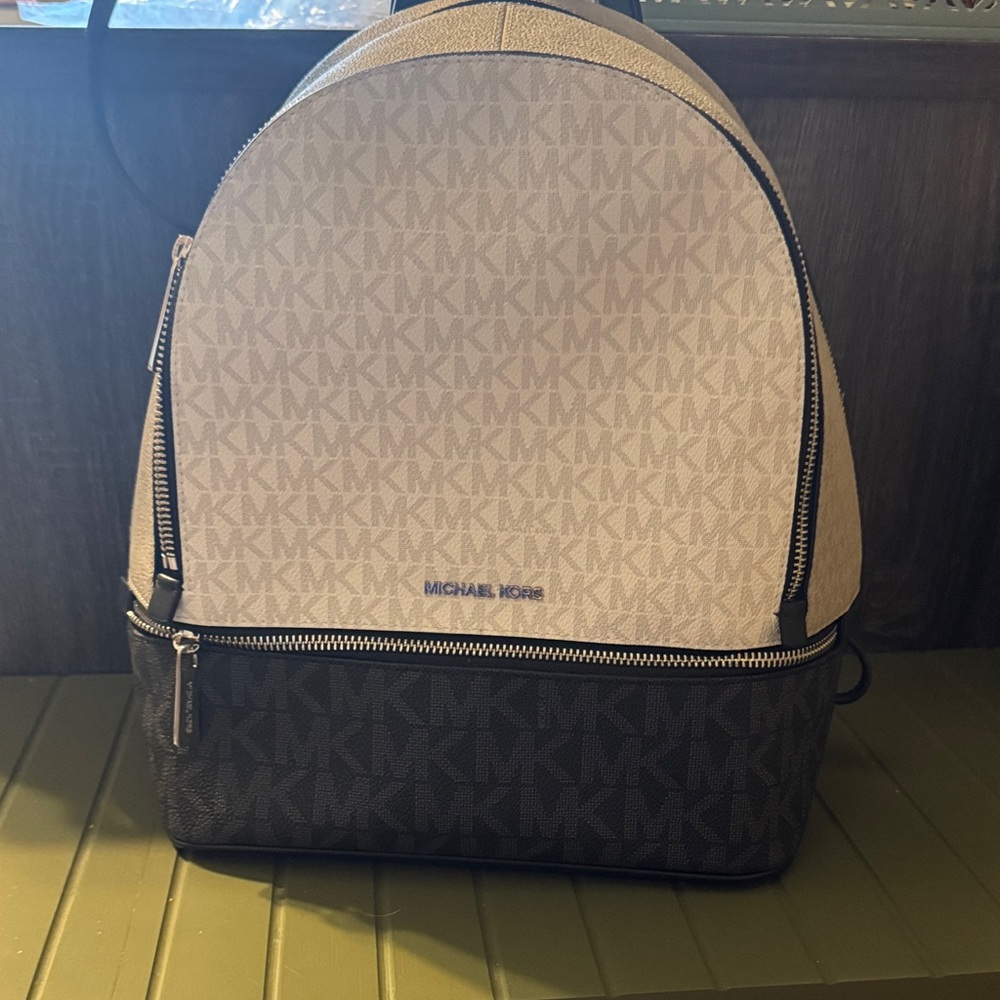 Michael Kors Rhea Medium Zip Color-Block Signature Logo Backpack